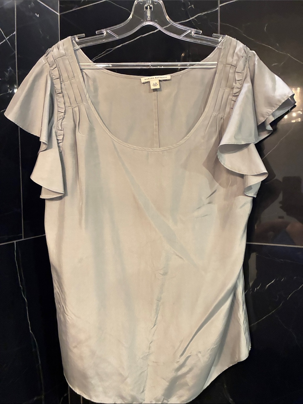 Banana Republic 100% Silk Light Silver-Gray Ruffle Sleeve Scoop Neck Blouse
